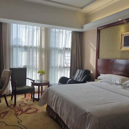 Vienna Hotel Chaozhou Plaza Eksteriør billede